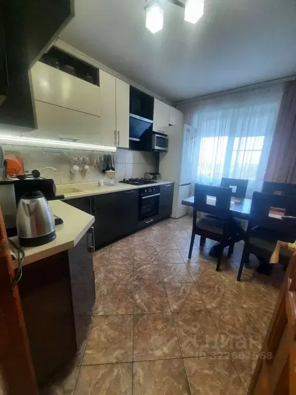 4-к кв. Белгородская область, Старый Оскол ул. Ватутина, 85 (81.0 м) - Фото 1