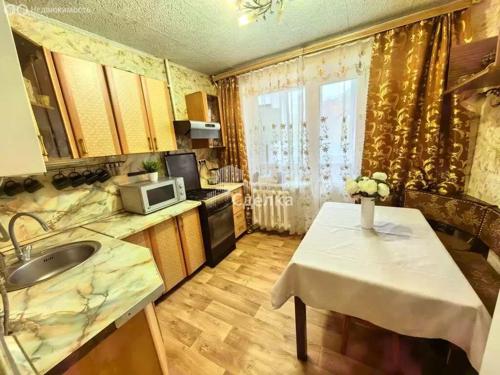 3-комнатная квартира: Зарайск, посёлок Завода Строительных Материалов, ... - Фото 2