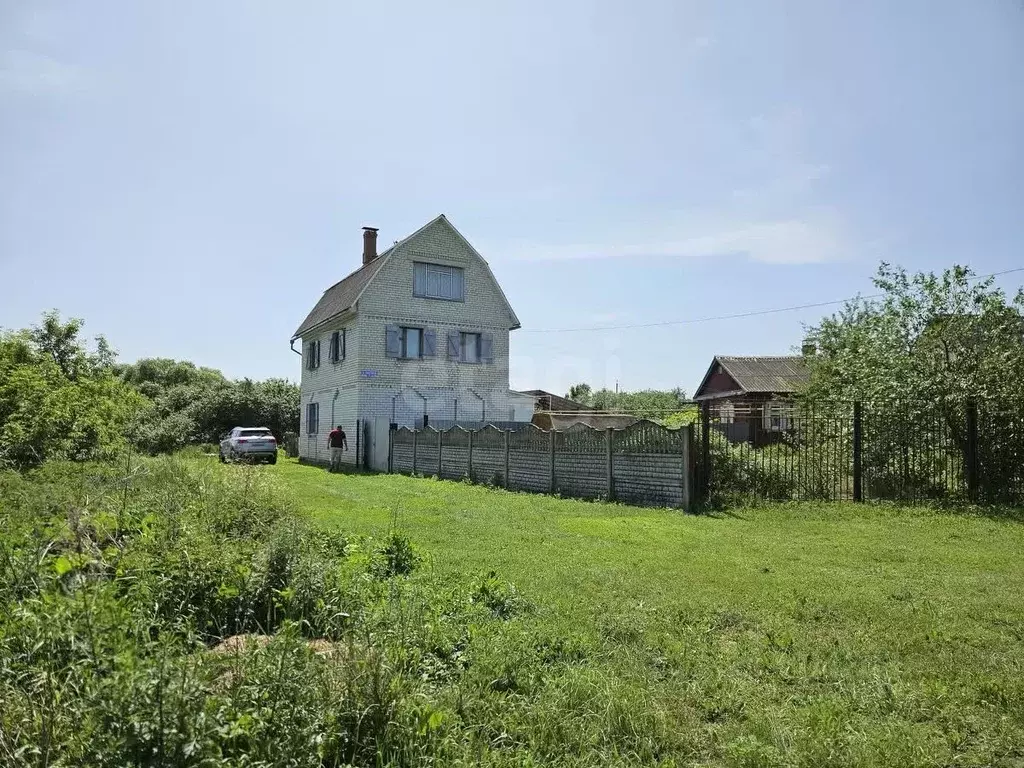 Дом в Тамбовская область, Тамбовский муниципальный округ, с. Лысые ... - Фото 2