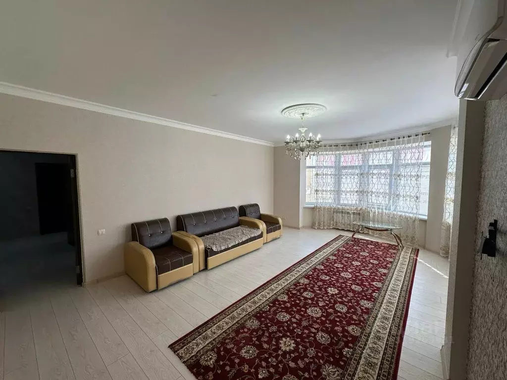 2-к кв. Дагестан, Дербент ул. Сальмана, 85Б (86.7 м) - Фото 1