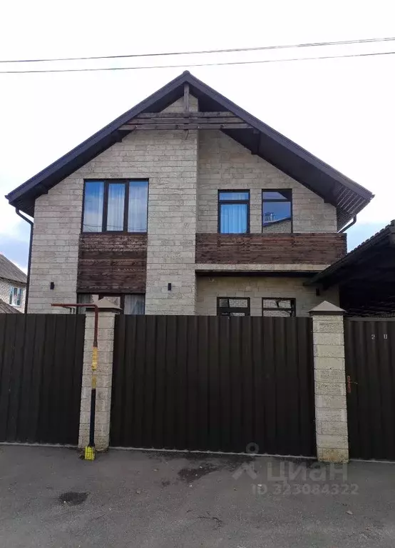 Дом в Ставропольский край, Ставрополь Артиллерийская ул., 20 (150 м) - Фото 1