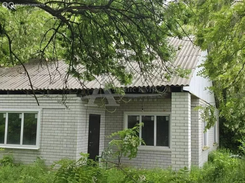 Дом в станица Александрийская, улица Ленина (75 м) - Фото 1
