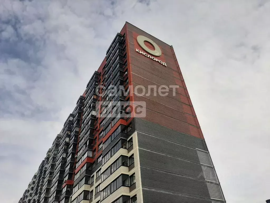 2-к кв. Удмуртия, Ижевск Воткинское ш., 41к2 (44.5 м) - Фото 0
