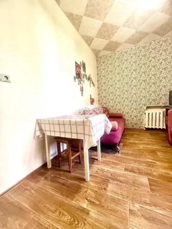 Комната Новосибирская область, Новосибирск ул. Королева, 15 (13.7 м) - Фото 1