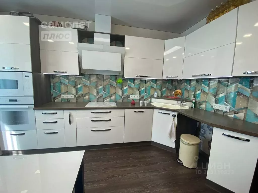2-к кв. Хакасия, Абакан ул. Маршала Жукова, 89 (70.2 м) - Фото 0