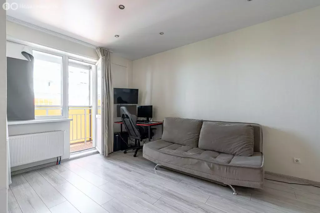 Квартира-студия: Казань, улица Бари Галеева, 8Ак1 (33.4 м) - Фото 1