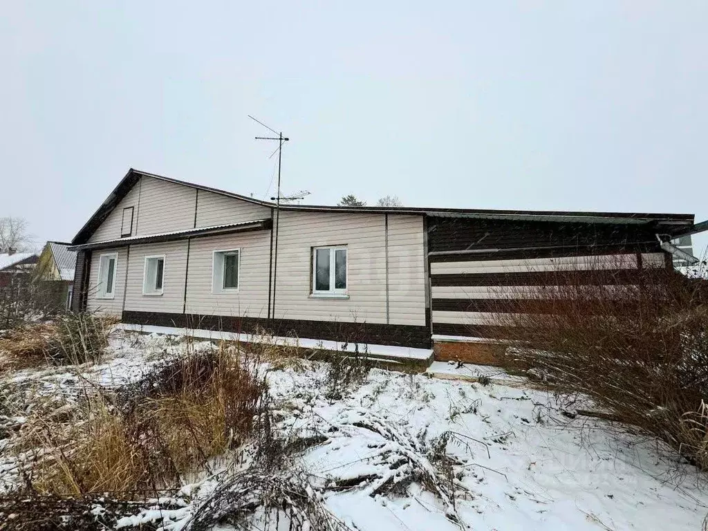 Дом в Кировская область, Киров Красный Химик мкр, ул. Фабричная, 1А ... - Фото 1