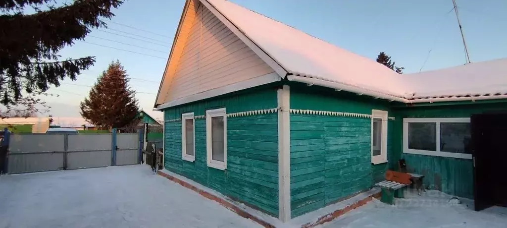 Дом в Омская область, Омский район, Лузинское с/пос, д. Приветная ул. ... - Фото 0