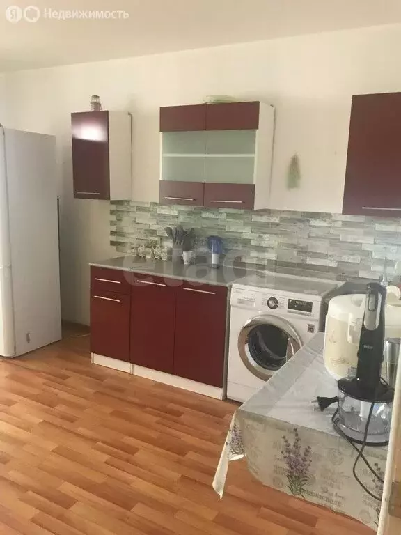 3-комнатная квартира: Геленджик, улица Маршала Жукова, 1к3 (80 м) - Фото 0
