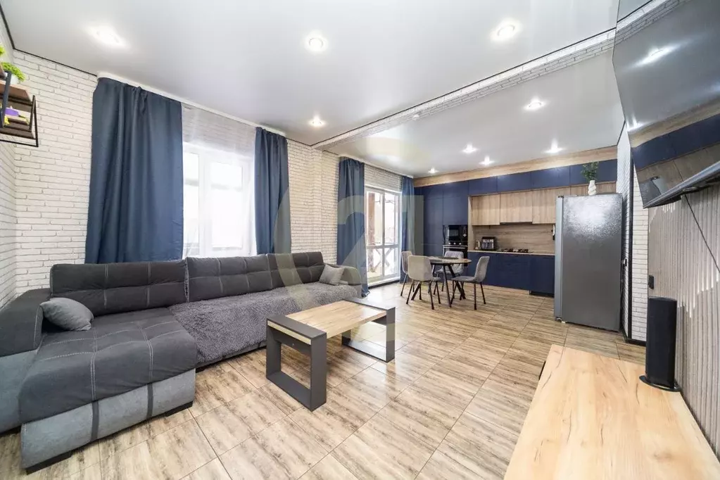 Дом в Пермский край, Пермский муниципальный округ, с. Фролы ул. ... - Фото 1