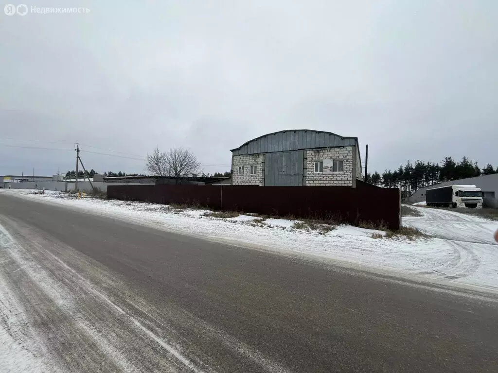 Помещение свободного назначения (700 м) - Фото 1