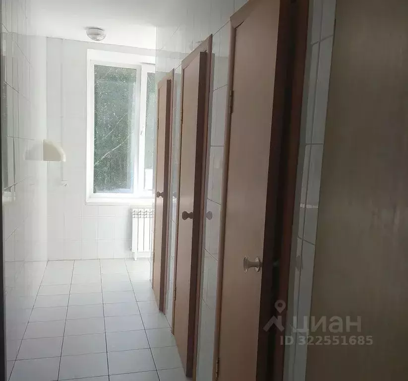 Комната Свердловская область, Екатеринбург ул. Республиканская, 1А - Фото 2