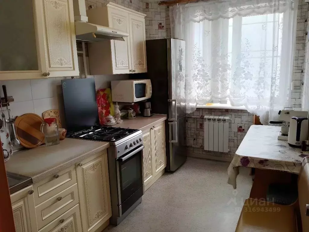 3-к кв. Волгоградская область, Волгоград бул. Энгельса, 29 (64.8 м) - Фото 1