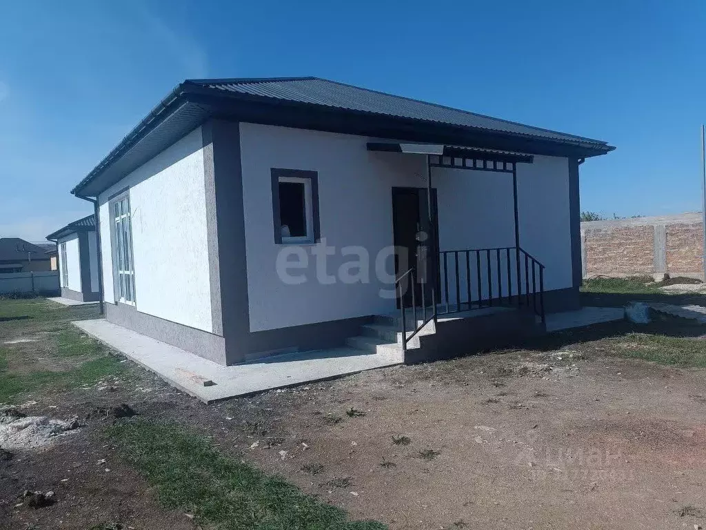 Дом в Крым, Симферопольский район, с. Доброе ул. Ореховая (112 м) - Фото 0