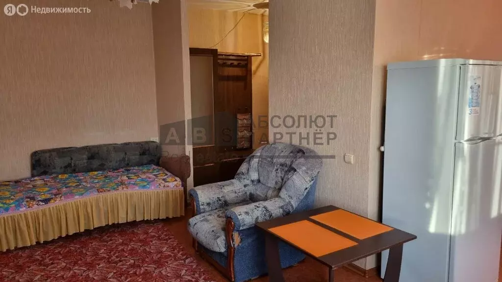 1-комнатная квартира: Великий Новгород, район Софийская сторона, улица ... - Фото 0