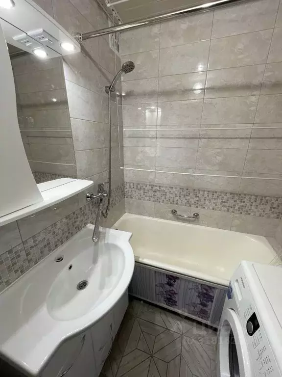 2-к кв. Мурманская область, Мурманск Кольский просп., 174к3 (43.0 м) - Фото 0