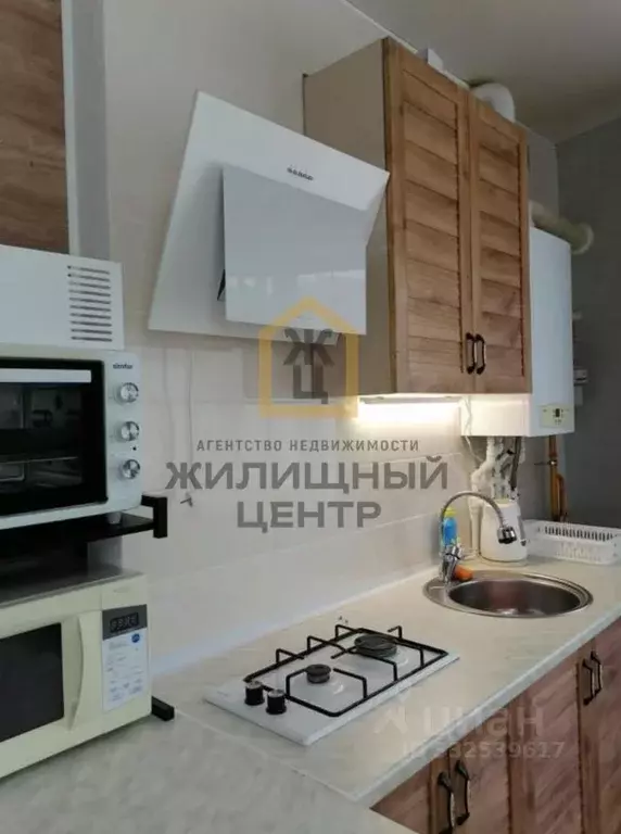 Студия Ставропольский край, Пятигорск ул. Юлиуса Фучика, 12 (30.0 м) - Фото 2