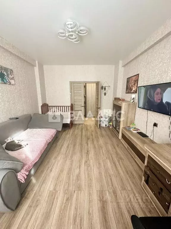 2-к кв. Бурятия, Улан-Удэ ул. Гастелло, 7 (59.7 м) - Фото 0