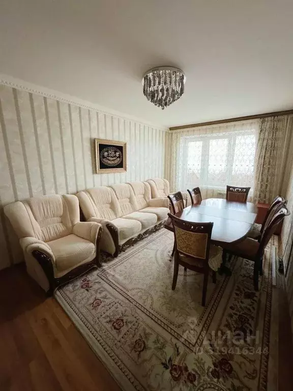 4-к кв. Саха (Якутия), Якутск ул. Кузьмина, 34/1 (70.2 м) - Фото 0