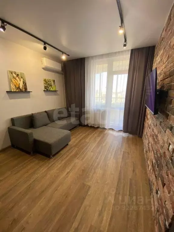 2-к кв. Свердловская область, Екатеринбург ул. Уральская, 5 (38.5 м) - Фото 2