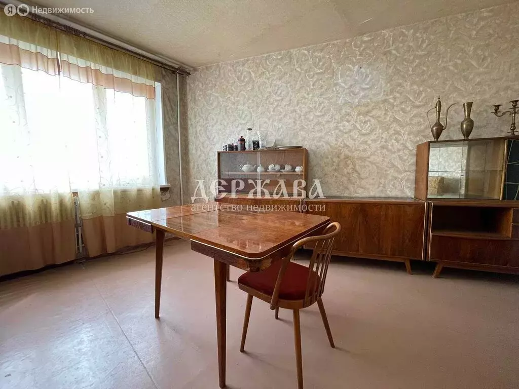 4-комнатная квартира: Старый Оскол, микрорайон Лесной, 17 (71 м) - Фото 1