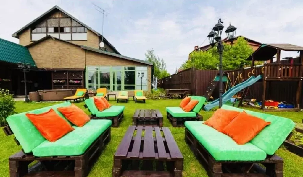 Дом в Московская область, Лобня Озерная ул. (1300 м) - Фото 1