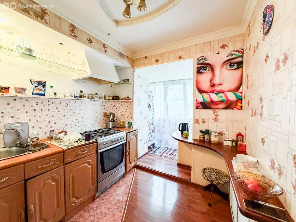 3-комнатная квартира: Астрахань, проспект Бумажников, 16 (57 м) - Фото 2