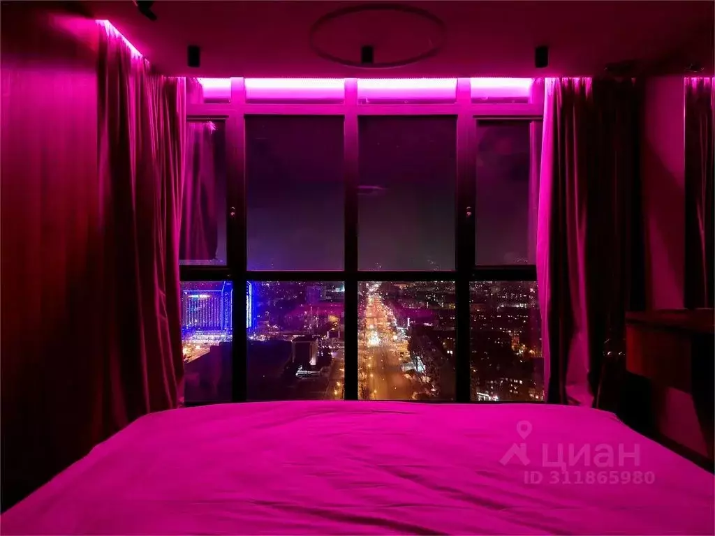 2-к кв. Тюменская область, Тюмень ул. Малыгина, 90 (150.0 м) - Фото 0