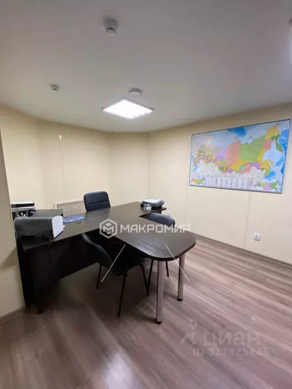 Офис в Брянская область, Брянск ул. Комарова, 51 (89 м) - Фото 1
