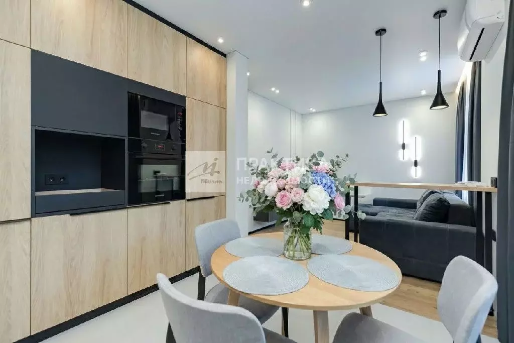 Продается 2-комнатная квартира - Фото 1