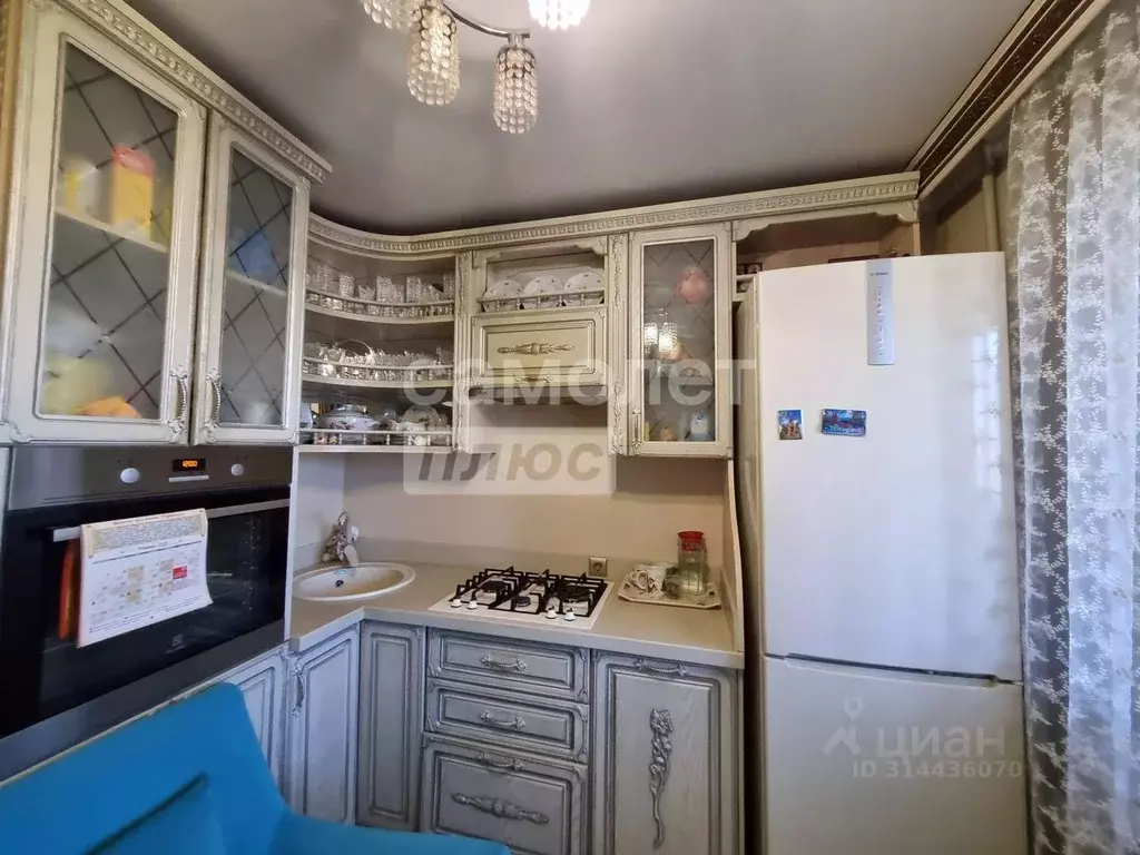 2-к кв. Нижегородская область, Бор ул. Фрунзе, 113 (56.4 м) - Фото 0