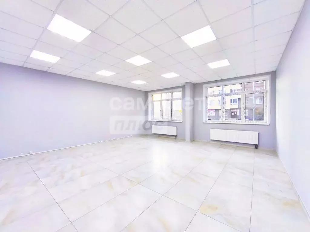 Помещение свободного назначения в Калужская область, Балабаново г. ... - Фото 1