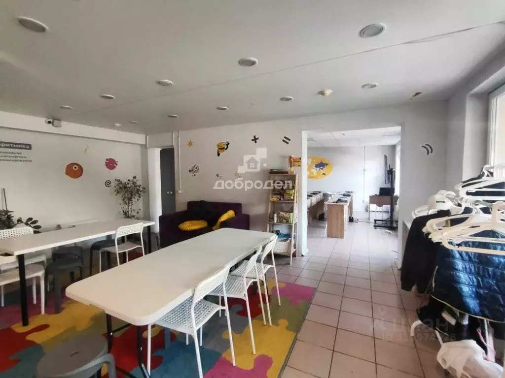 Помещение свободного назначения в Свердловская область, Екатеринбург ... - Фото 1