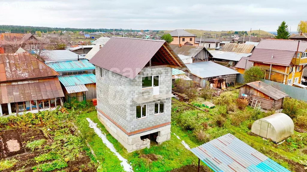 Дом в Нязепетровск, улица Свердлова (91.5 м) - Фото 0
