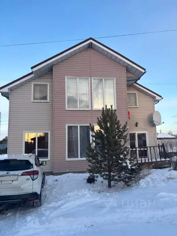 Дом в Красноярский край, Сосновоборский муниципальный округ, с. ... - Фото 1