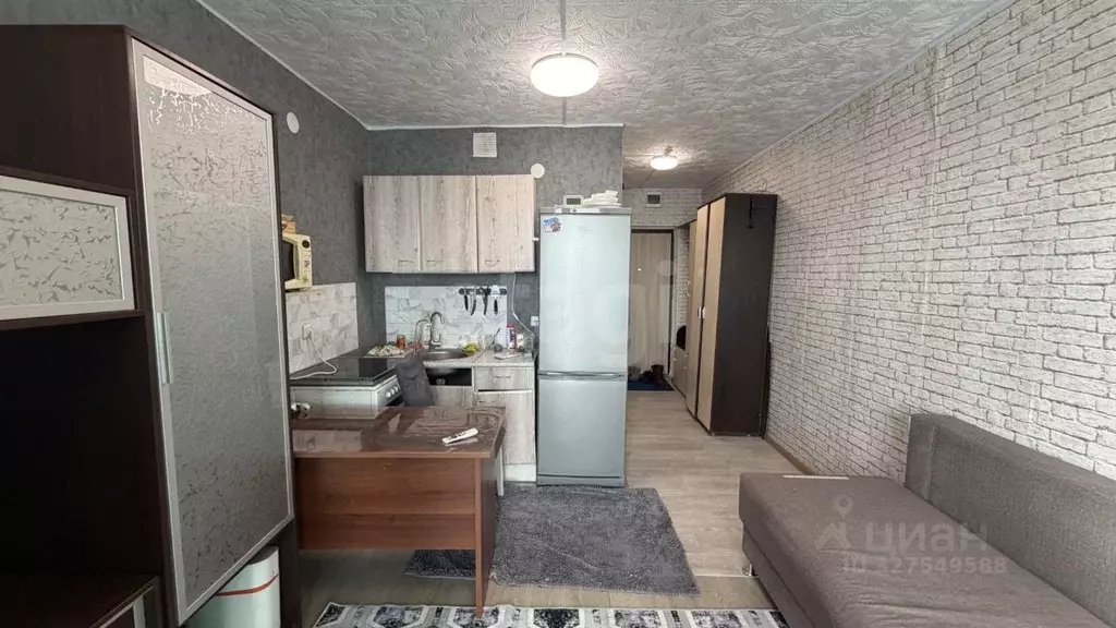 Студия Тюменская область, Тюмень ул. Тимофея Чаркова, 28 (20.8 м) - Фото 1