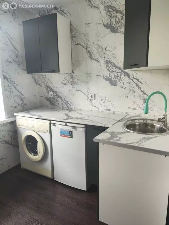 Квартира-студия: Нижний Новгород, улица Дьяконова, 43А (13 м) - Фото 1