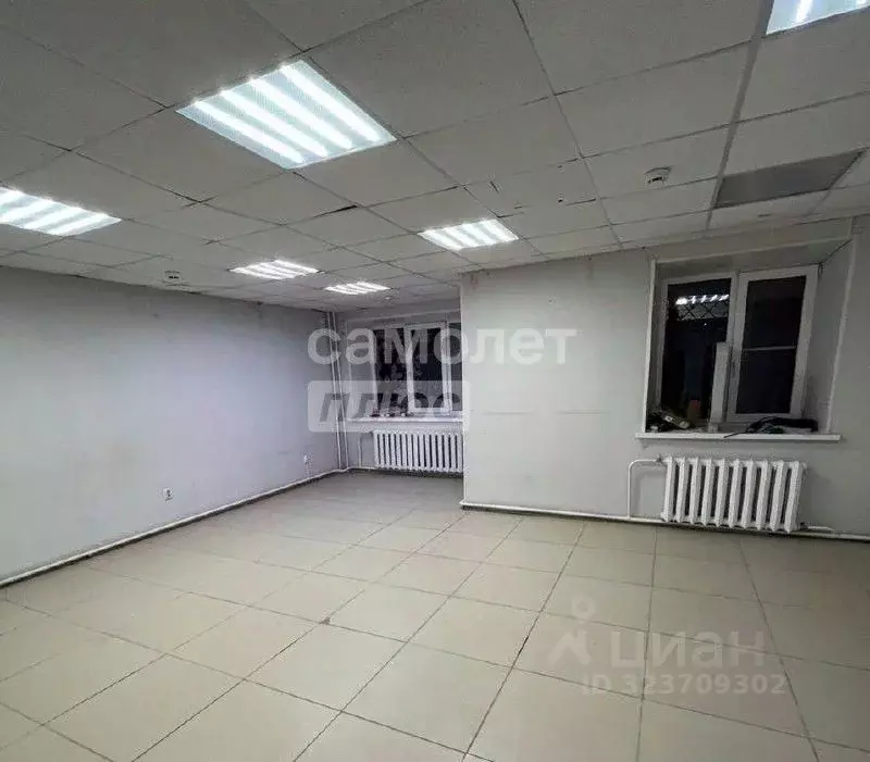 Помещение свободного назначения в Курганская область, Курган Заозерный ... - Фото 2