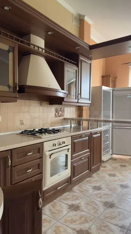 2-к. квартира, 70 м, 4/4 эт. - Фото 0