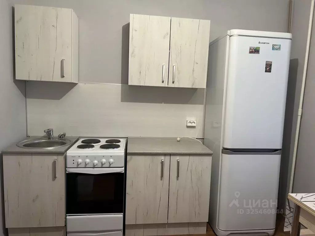 1-к кв. Курская область, Курск просп. Победы, 38 (38.0 м) - Фото 2