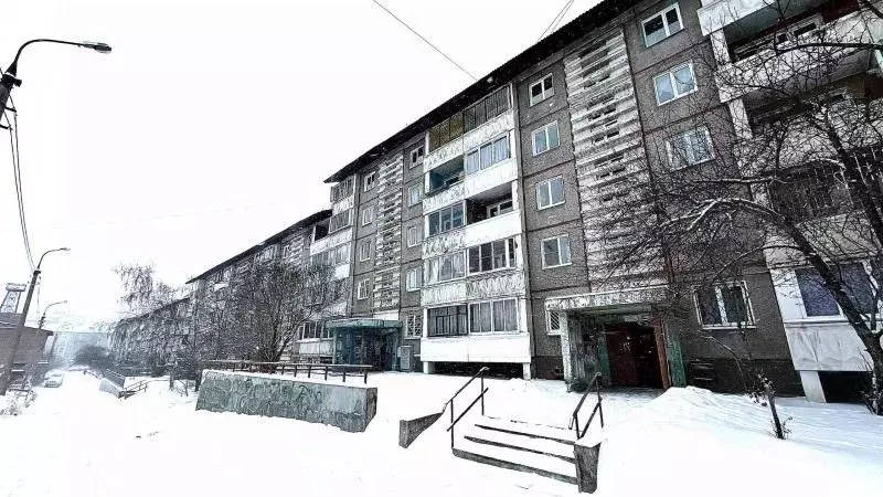 2-к кв. Иркутская область, Иркутск ул. Баумана, 184 (42.2 м) - Фото 2