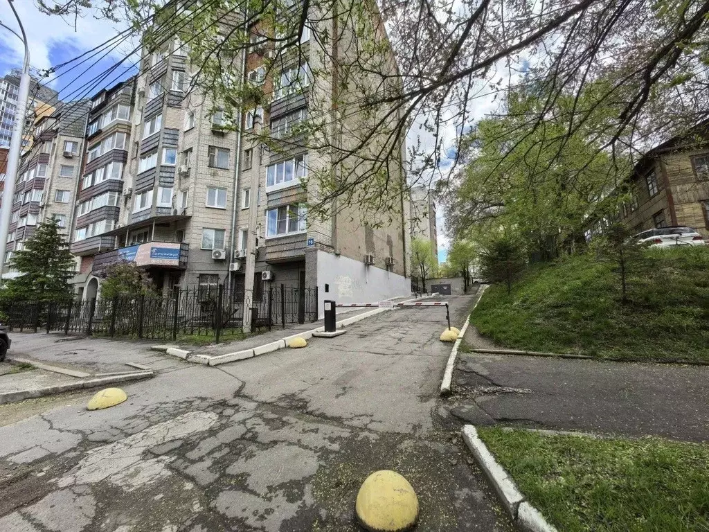 Гараж в Хабаровский край, Хабаровск ул. Истомина, 23 (18 м) - Фото 0