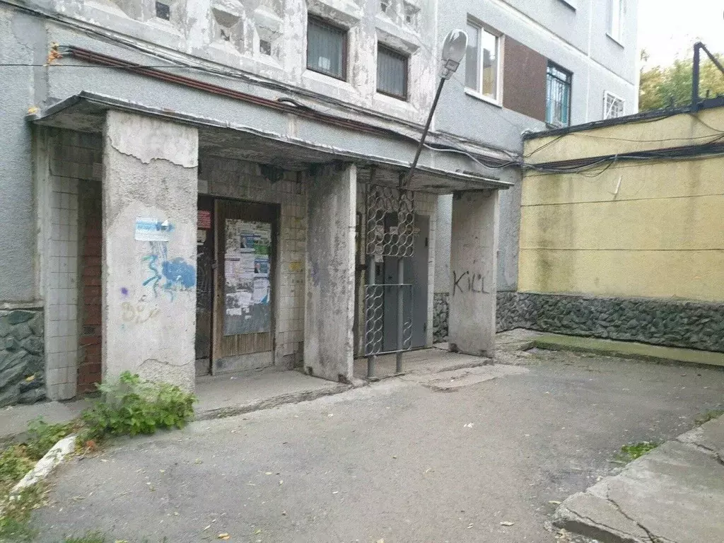 Комната Свердловская область, Екатеринбург пер. Саперов, 5 (13.0 м) - Фото 2