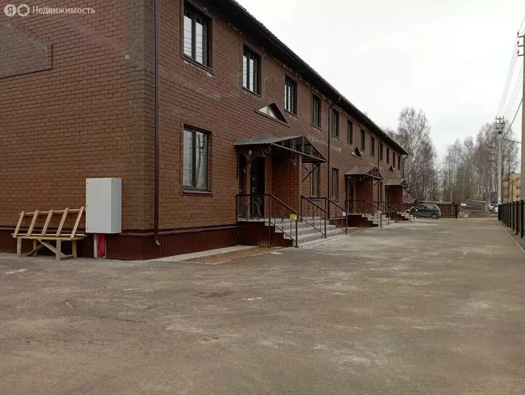 3-комнатная квартира: Сыктывкар, улица Савина, 60 (94 м) - Фото 1