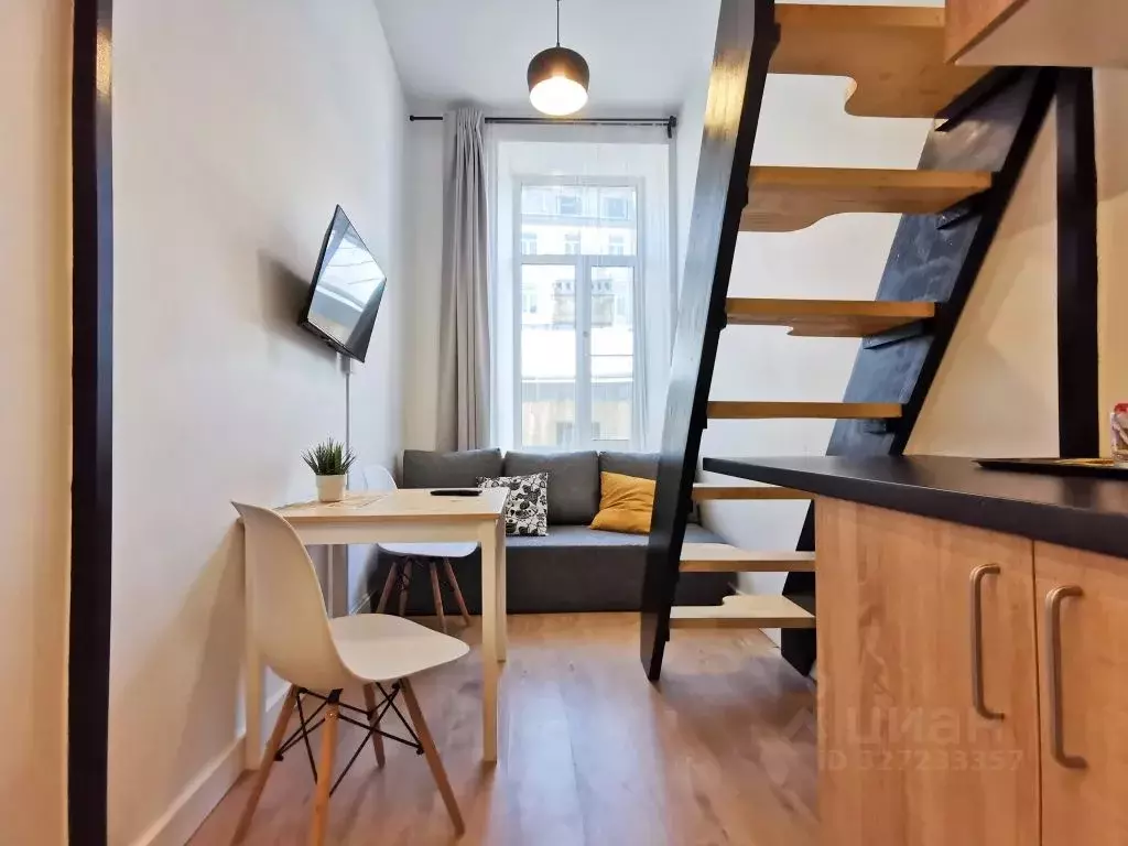 Комната Санкт-Петербург Коломенская ул., 14 - Фото 1