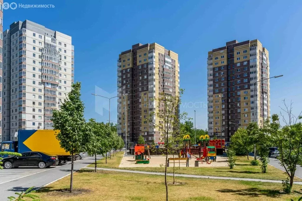 2-комнатная квартира: Тюмень, улица Мельникайте, 2к7 (41 м) - Фото 1