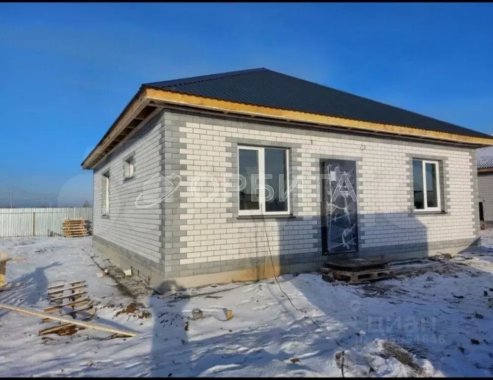 Дом в Тюменская область, Тюменский муниципальный округ, д. Якуши пер. ... - Фото 1