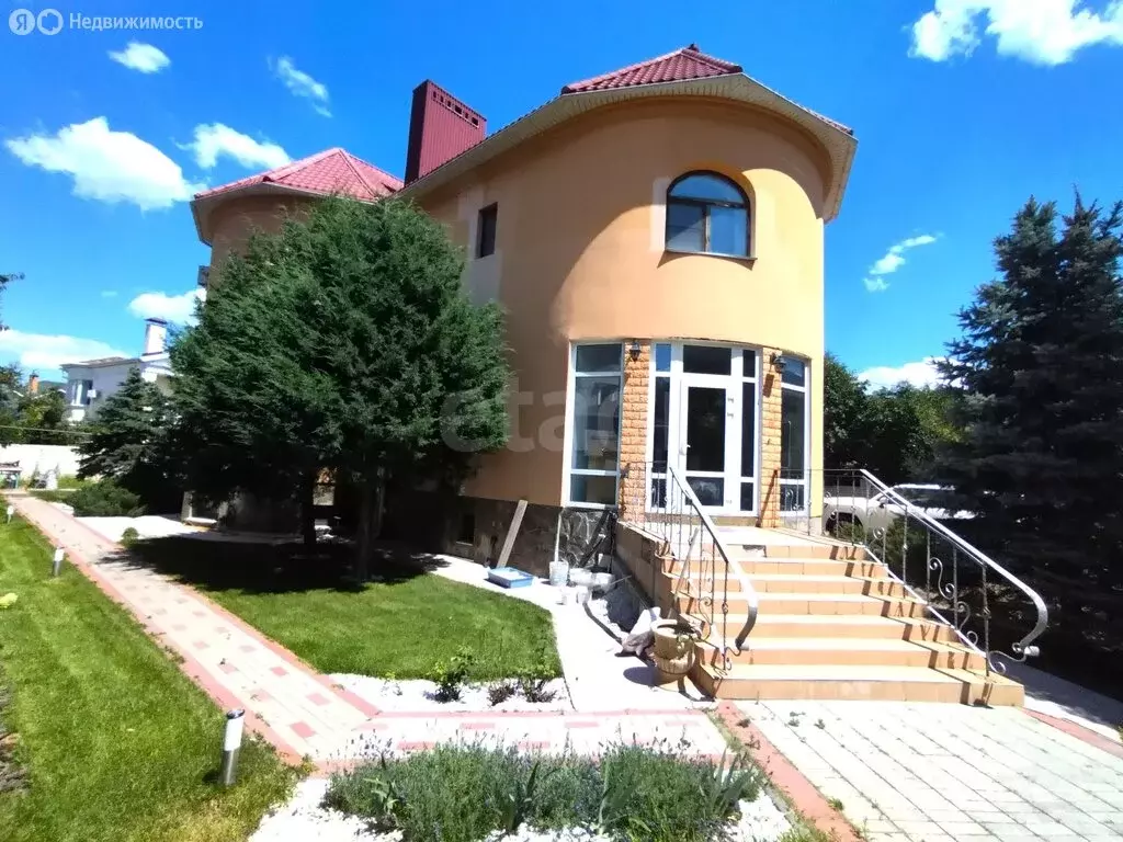 Дом в Волгоград, улица Трыханкина (454 м) - Фото 1