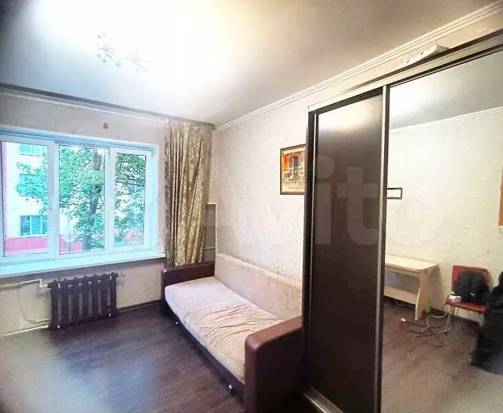 Комната 16 м в 3-к., 2/4 эт. - Фото 0