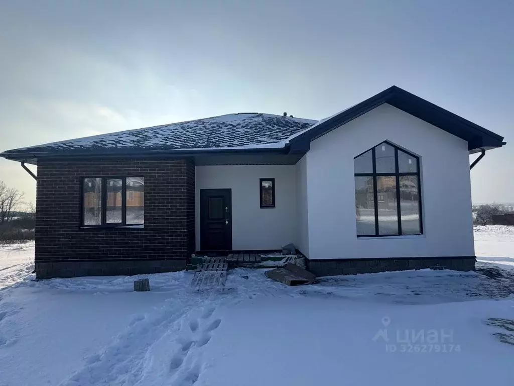 Дом в Белгородская область, Белгородский район, Дубовское с/пос, пос. ... - Фото 1